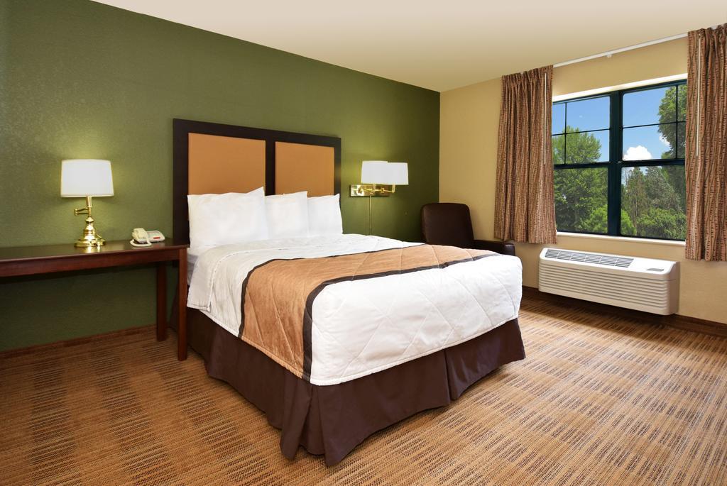 Extended Stay America Suites - Detroit - Canton Buitenkant foto