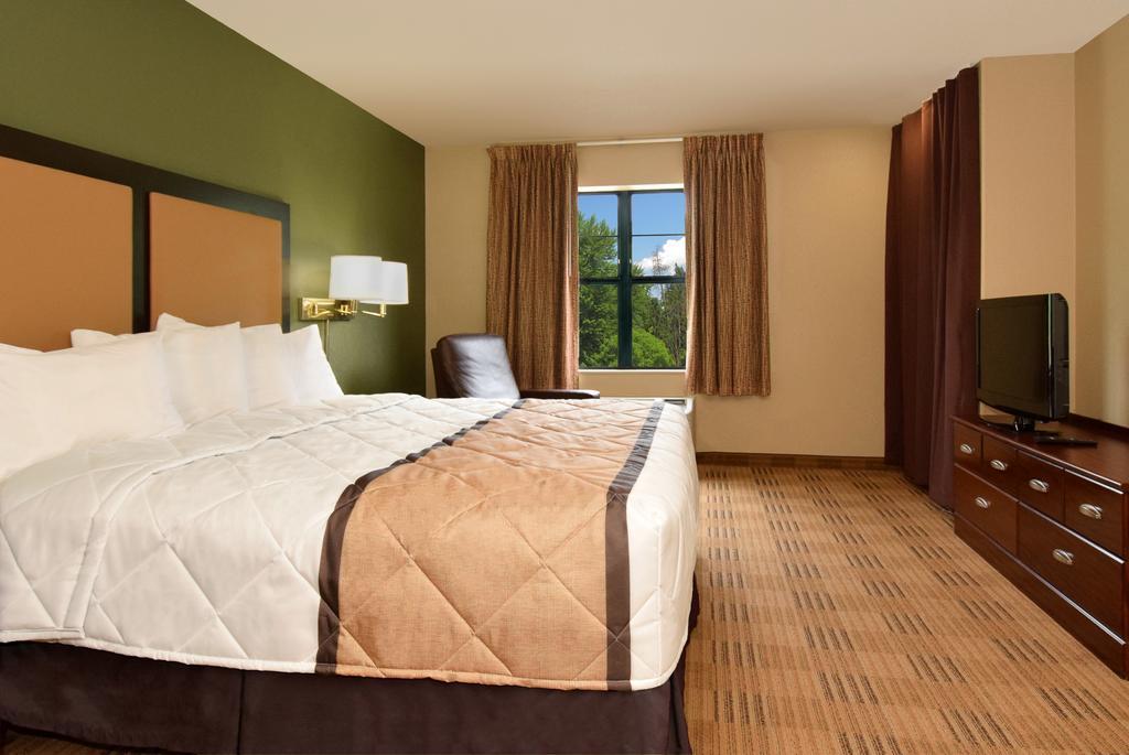Extended Stay America Suites - Detroit - Canton Buitenkant foto
