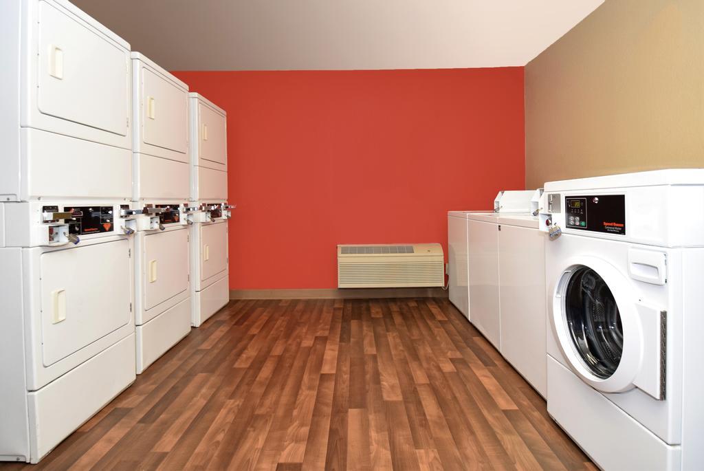 Extended Stay America Suites - Detroit - Canton Buitenkant foto