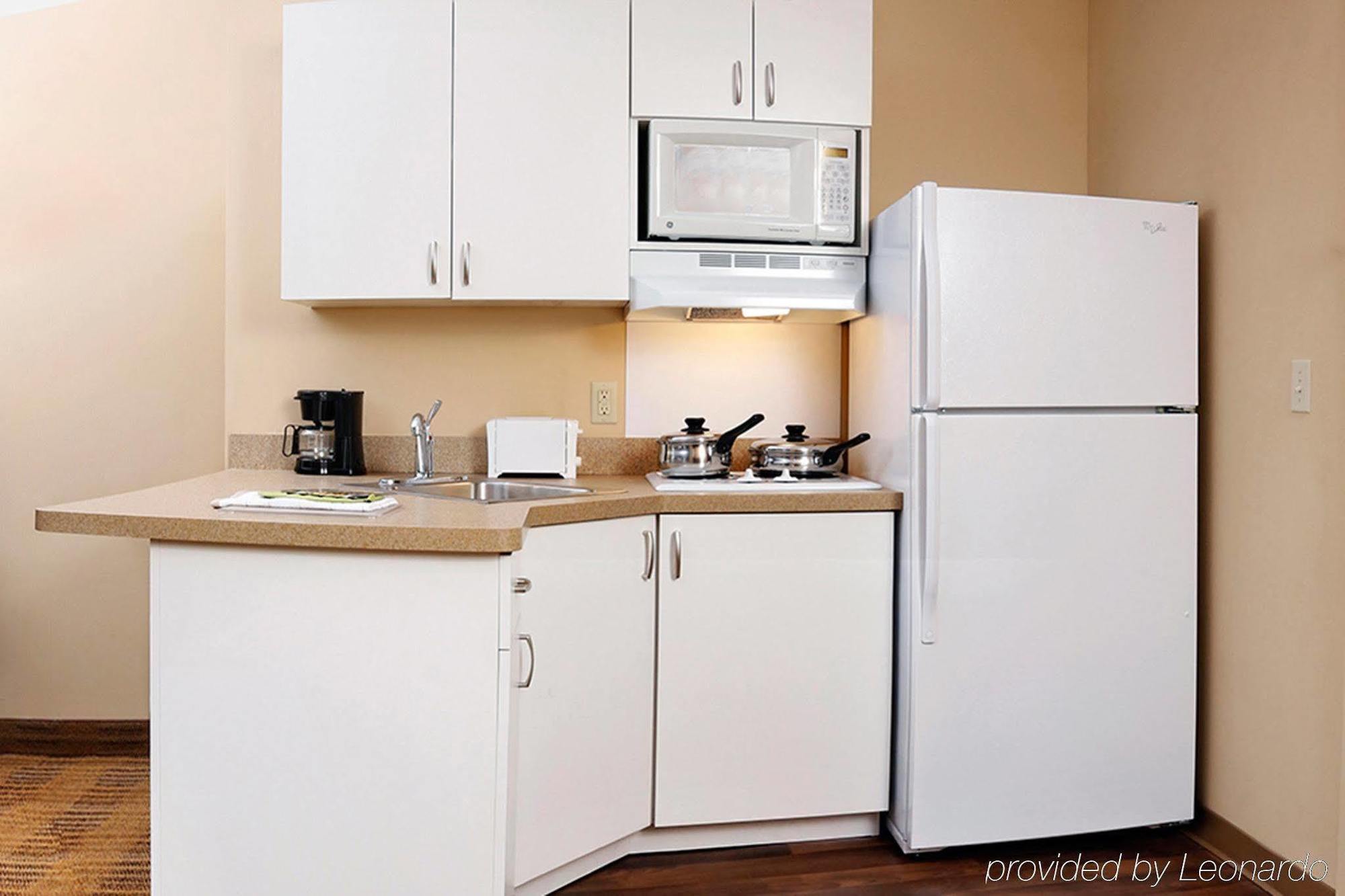 Extended Stay America Suites - Detroit - Canton Buitenkant foto