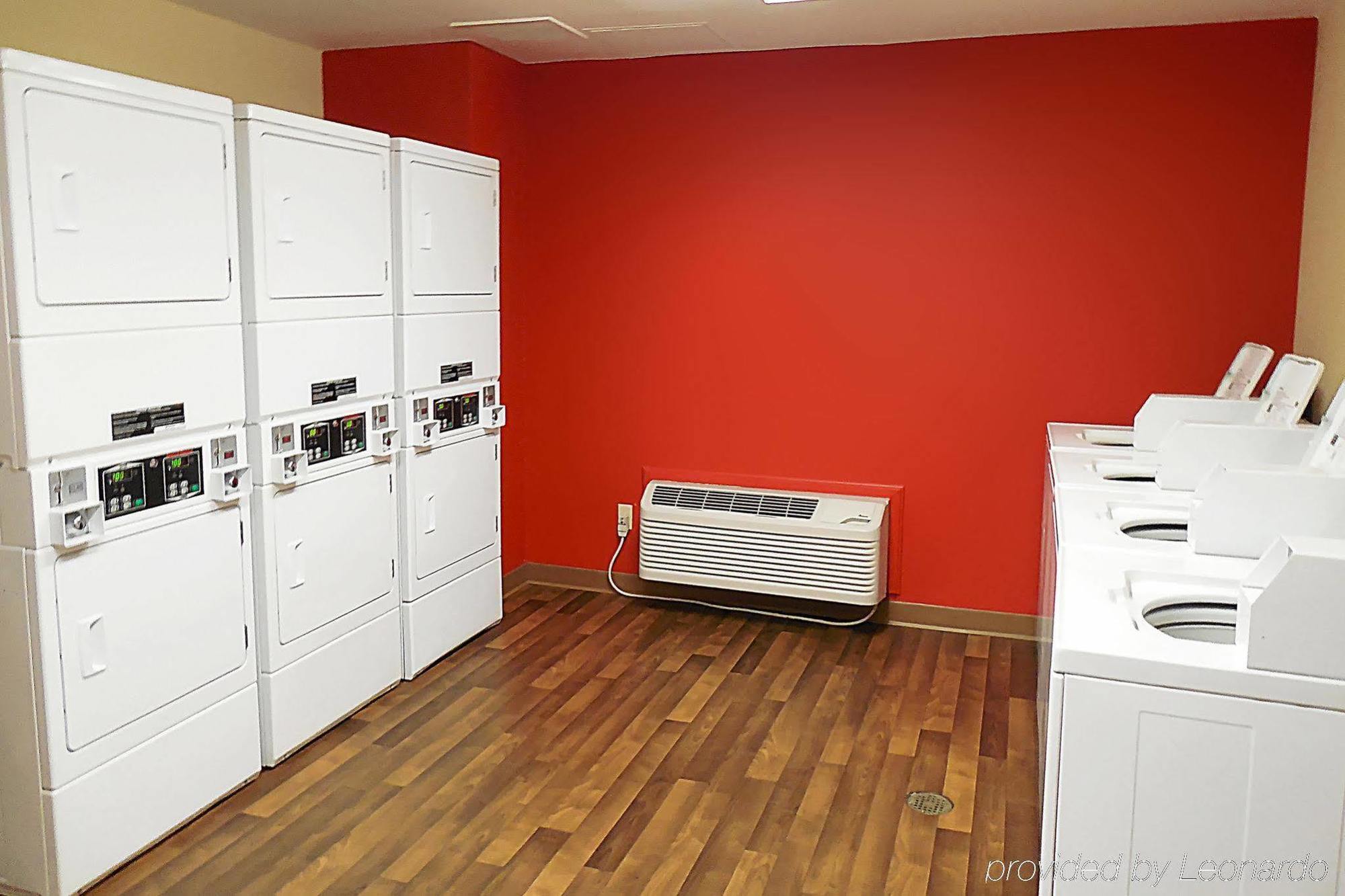 Extended Stay America Suites - Detroit - Canton Buitenkant foto